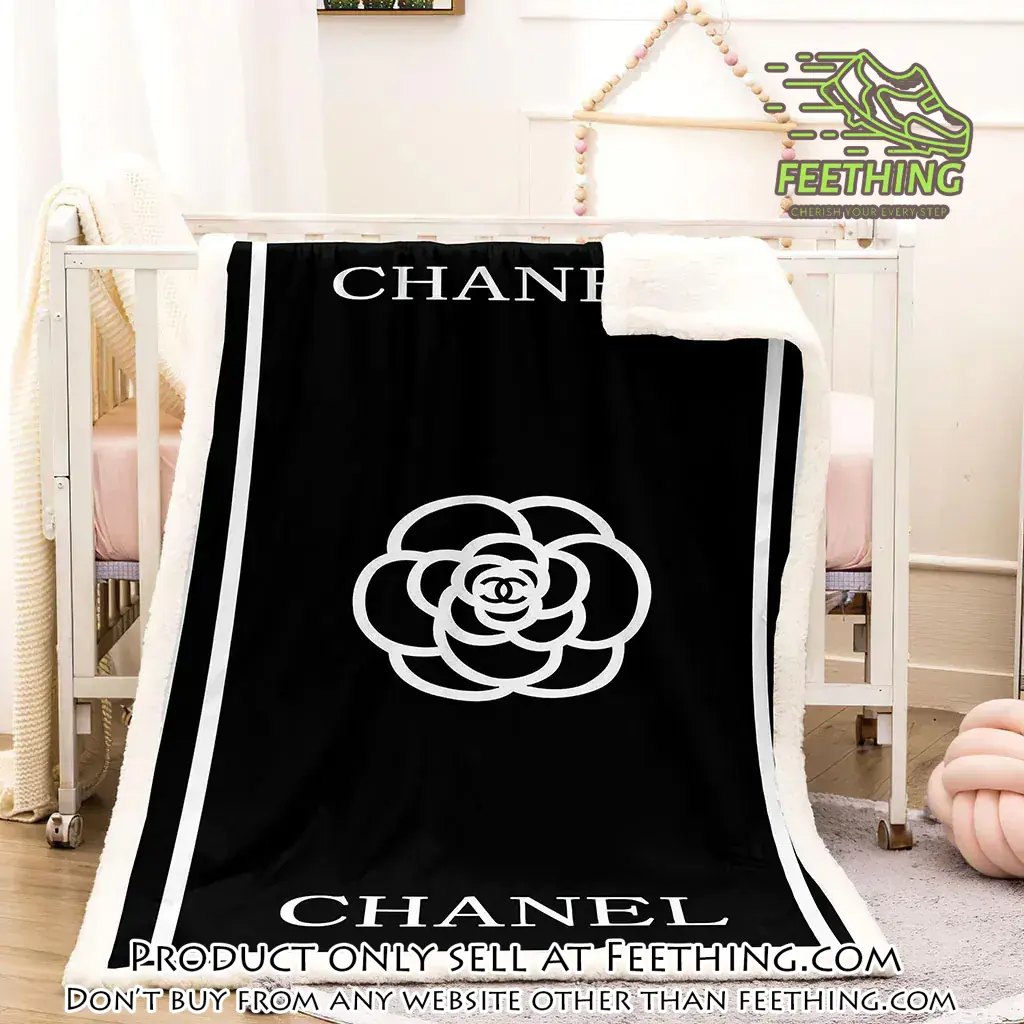 Chanel white flower black luxury brand premium blanket fleece home decor ft3448454